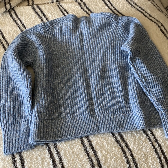 Beautiful thick knit sweater from Banana Republic - Picture 5 of 5